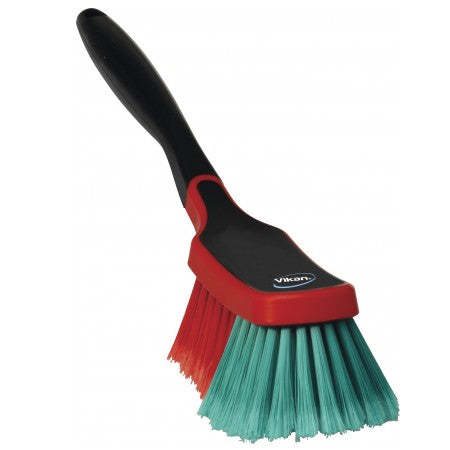 Vikan multi brush 290mm 525252 with red and green soft split filaments and waterfed handle for wheels and lower panels